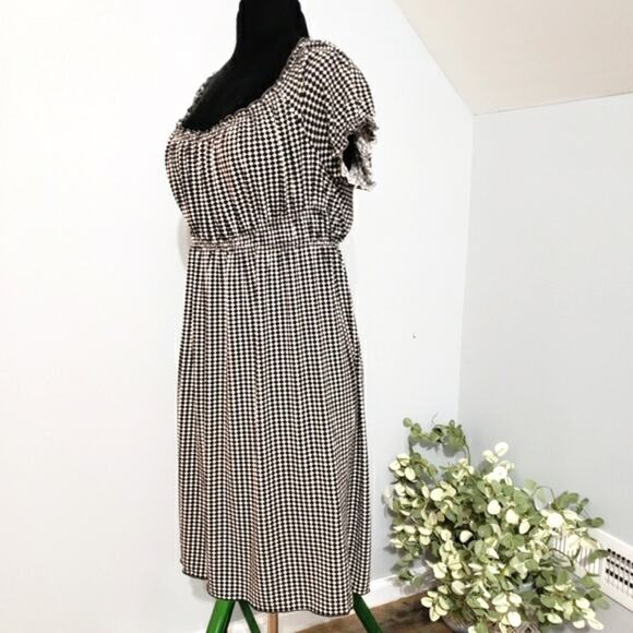 Max Studio Black and White Geometric Print Short Sleeve Knee Length Dress Medium - Picture 4 of 10